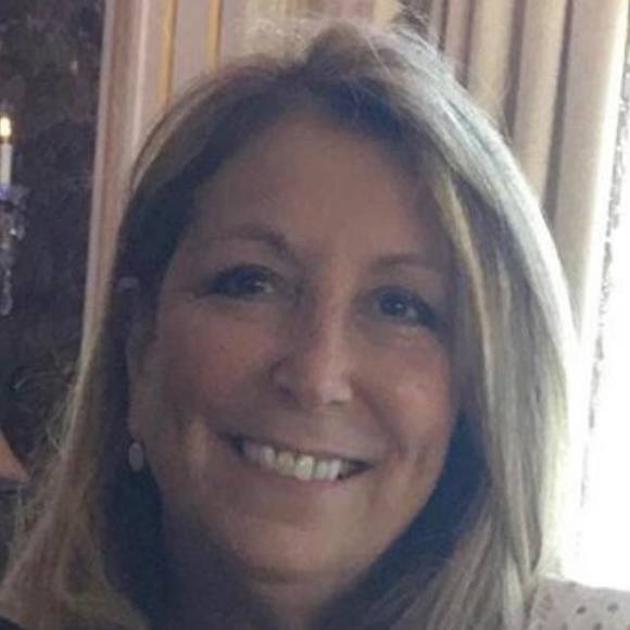 Profile Picture of Linda Catalano-foley (@linfoley) on Poshmark