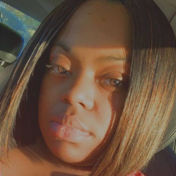 Profile Picture of Camielle Lashay (@camiellelashay) on Poshmark