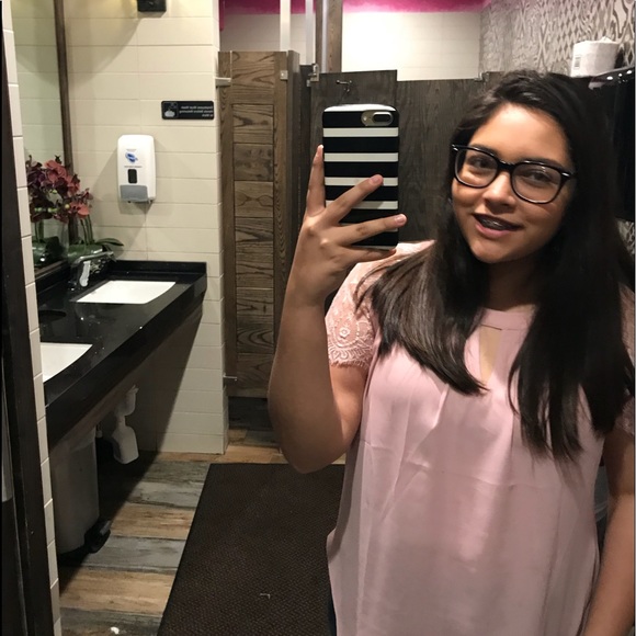 Reena Reena - Poshmark Profile Picture of Reena Reena (@reenajbb) on Poshmark