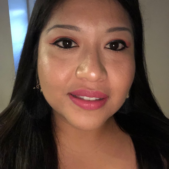 Profile Picture of Yazmin Gonzaga (@yazmingonzaga) on Poshmark