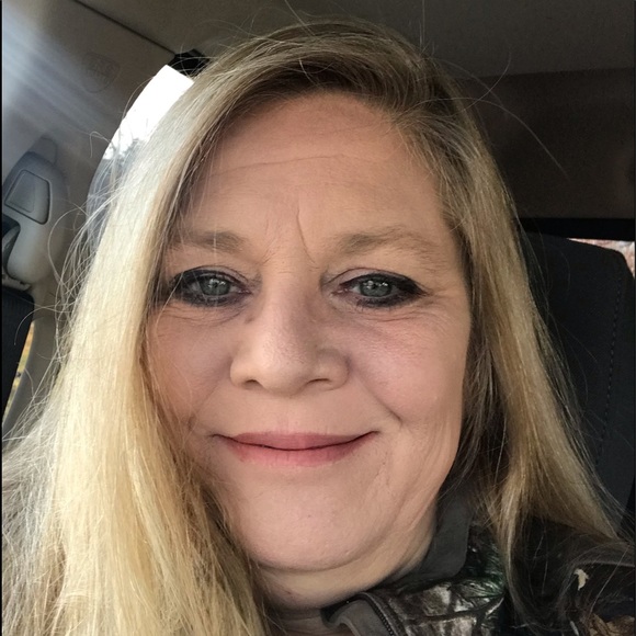 Profile Picture of Tracie Duncan (@tracieduncan612) on Poshmark