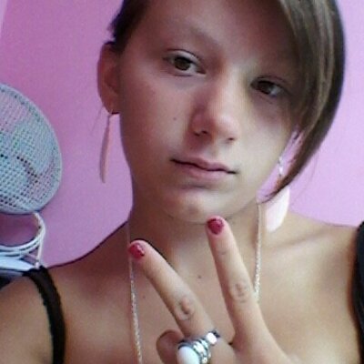 Profile Picture of Tiffany Alves (@tiffanyalves511) on Twitter