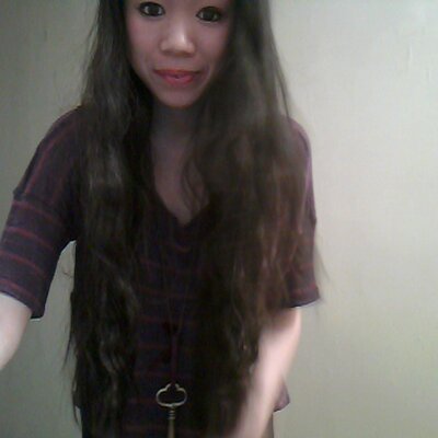 Profile Picture of Janet Nguyen (@99lilacs) on Twitter