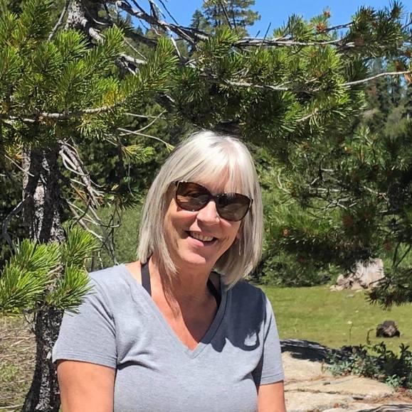 Profile Picture of Traci Marhefka (@tracimima) on Poshmark