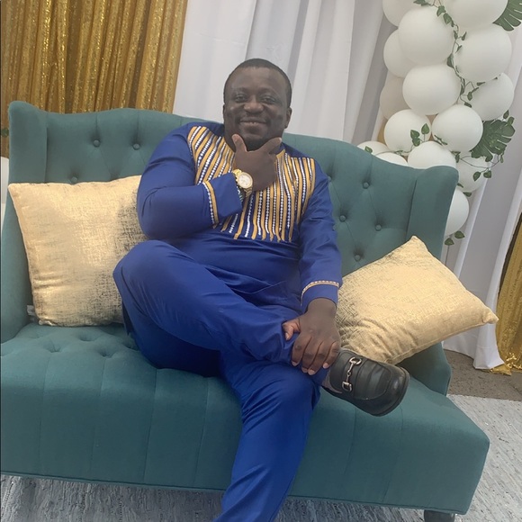 Kwabena Koranteng - Poshmark Profile Picture of Kwabena Koranteng (@konkibest) on Poshmark