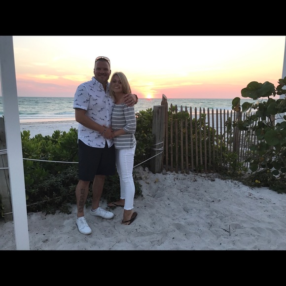 Profile Picture of Sara Dolge (@baigle929) on Poshmark