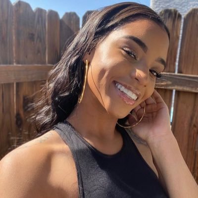 Profile Picture of Jessica Randolph (@jessicahub_) on Twitter