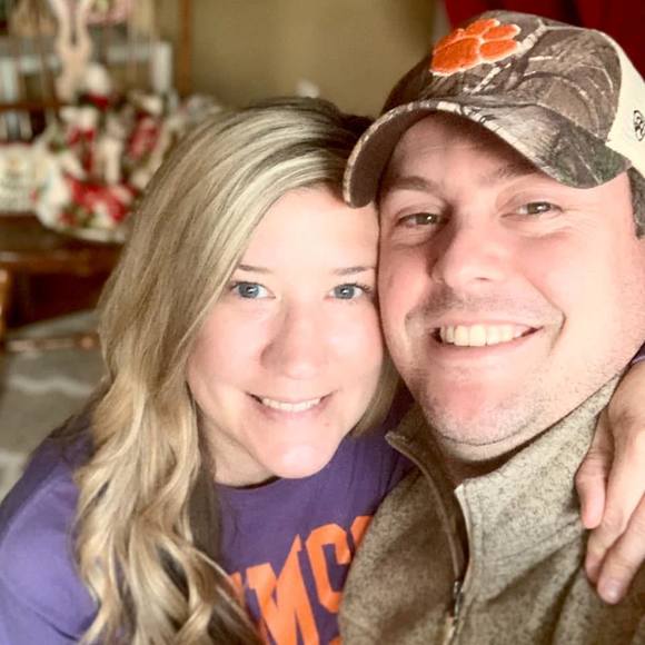 Casey Fiocchi - Poshmark Profile Picture of Casey Fiocchi (@casey_fiocchi) on Poshmark