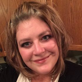 Profile Picture of Lisa Stauffer-Wack (@wuvleywisa) on Pinterest