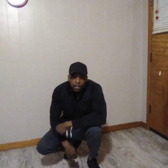 Profile Picture of Mack Buddy (@mackbuddy) on Poshmark