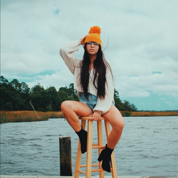 Profile Picture of Serena Scattone (@serenascattone) on Poshmark