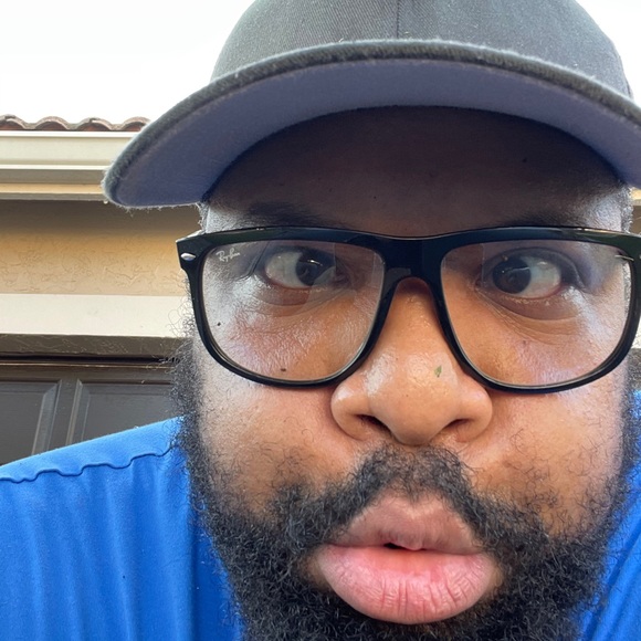 Profile Picture of Andrew Cunningham (@acunninghamjr) on Poshmark