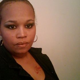 Profile Picture of Cassandra Rojas (@bluntress) on Pinterest