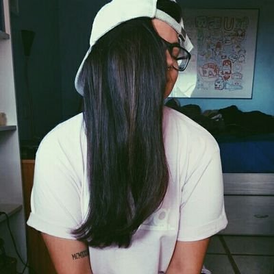 Profile Picture of Pausse (@PaulaHawk_) on Twitter