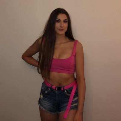 Profile Picture of 💕alex (@alexmair__) on Twitter