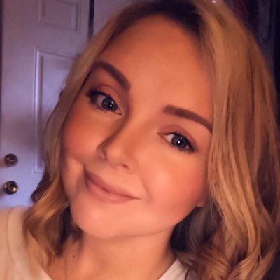 Profile Picture of Amanda Richter (@amandadrichter) on Twitter