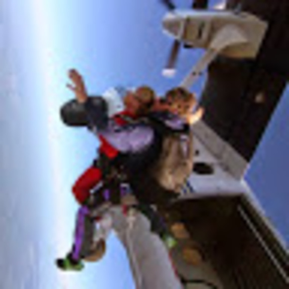 Profile Picture of Melissa Soland (@melissamsoland) on Poshmark