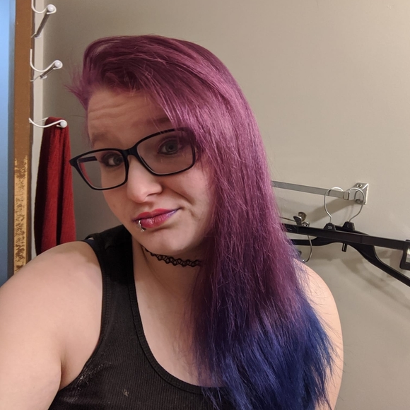 Profile Picture of Coine Sipley (@premovictorian) on Poshmark