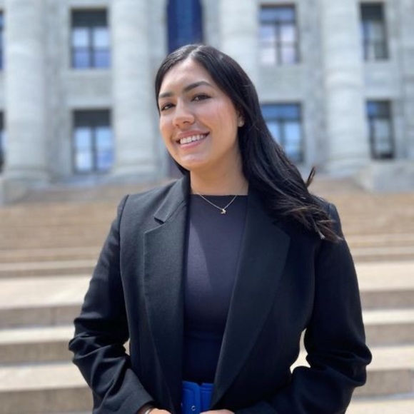 Profile Picture of Cayetana Lazcano-etchebarne (@cayetanalazcano) on Poshmark