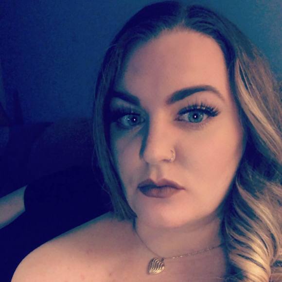 Profile Picture of Amanda Rusk (@arusk16) on Poshmark