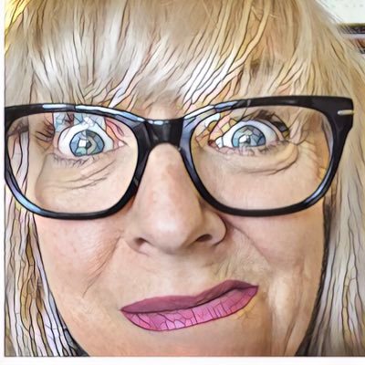 Profile Picture of Dawn Coxwell ✍🏻 (@DawnCoxwell) on Twitter