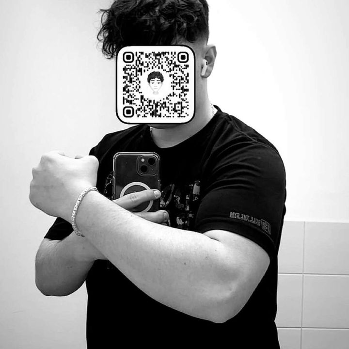 Profile Picture of Darrell (@darrell22.44) on Tiktok