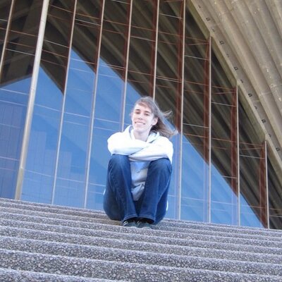 Profile Picture of Jennifer Dirksen (@JenniDirksen) on Twitter