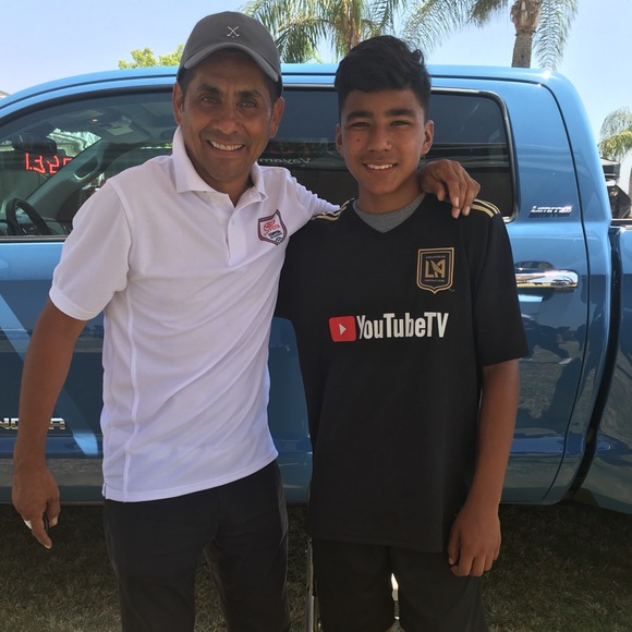 Profile Picture of Emmanuel Alvarado (@emmanuel310_) on Poshmark