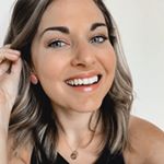 Profile Picture of brittany clawson (@thepinkposey) on Instagram