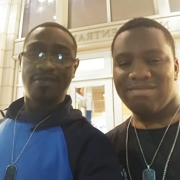 Profile Picture of Reggie Curry (@reggiecurry) on Poshmark