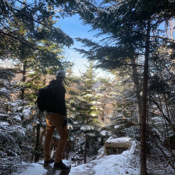 Profile Picture of James Hunsberger (@jhunsberger1313) on Poshmark