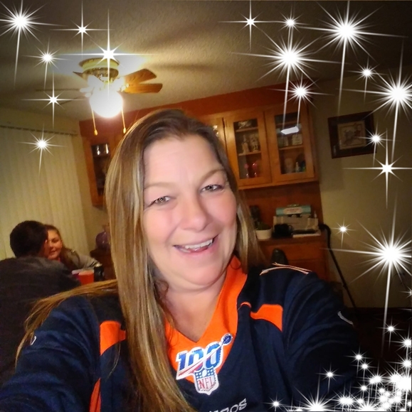 Profile Picture of Tanya Schaffer (@jcj141706) on Poshmark