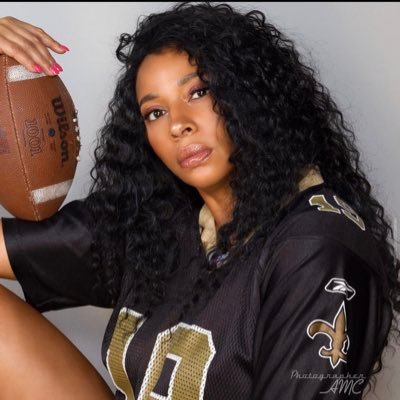 Profile Picture of Natasha Henderson (@BAWSY78) on Twitter