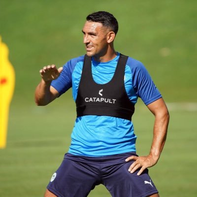 Profile Picture of Gary Roberts (@11_robbo) on Twitter