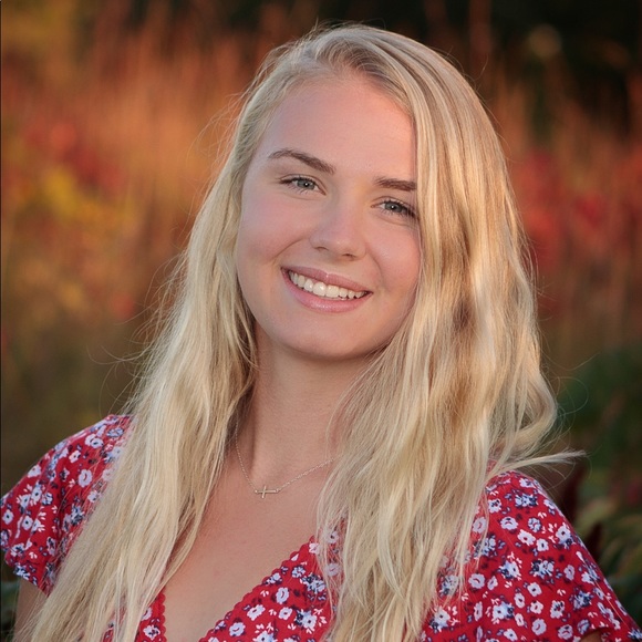 Profile Picture of Megan Danielson (@meganjoy17) on Poshmark