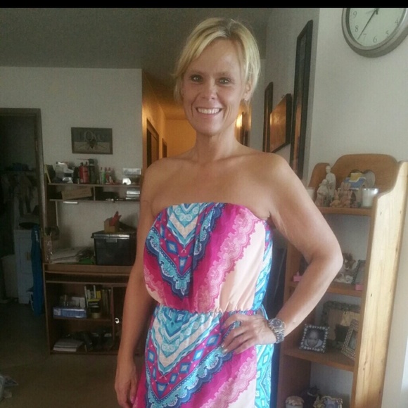 Profile Picture of Lisa Finnie (@jadalisa69) on Poshmark