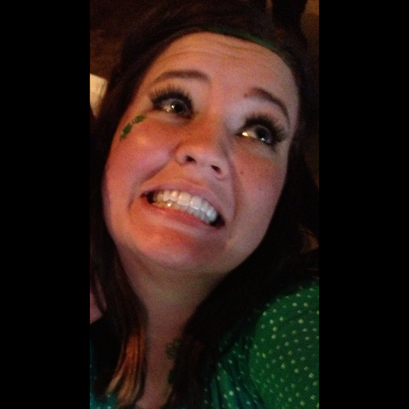 Profile Picture of Amanda Steinbacher (@amandams) on Poshmark