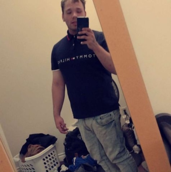 Profile Picture of Carter Tobin (@n1tr0g3n) on Poshmark