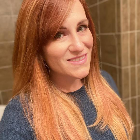 Profile Picture of Danetha Belk (@danetha) on Poshmark