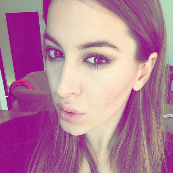 Profile Picture of Anila Gacaferi (@anilag) on Poshmark