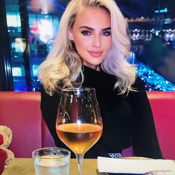 Profile Picture of Pablo Pablo (@pabloshea117184) on Poshmark