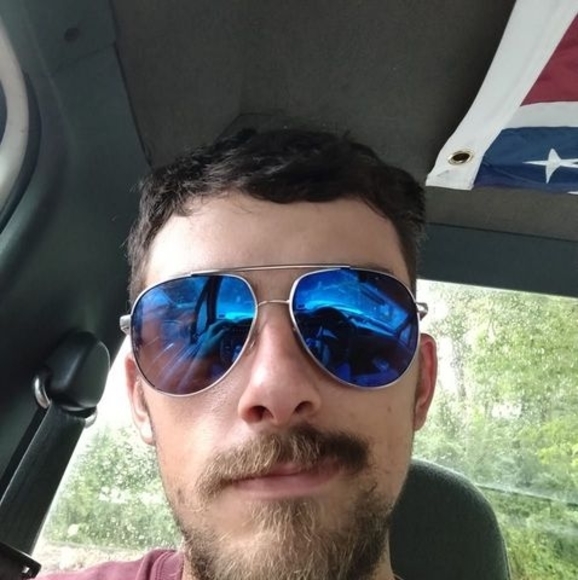 Profile Picture of Neal Murray (@nealmurray03) on Poshmark