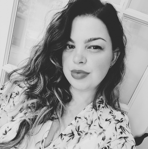 Profile Picture of Irma Avdic (@idoclothes) on Poshmark