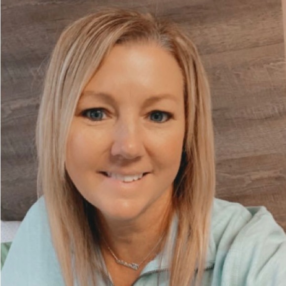 Profile Picture of Tamara Howe (@tami6045) on Poshmark