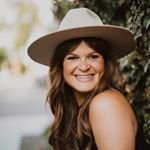 Profile Picture of Meredith Bryan, MSW (@unveilcoaching) on Instagram