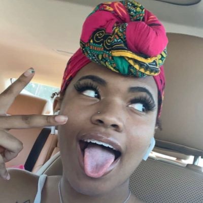 Profile Picture of Tori Grant (@toritoolive) on Twitter