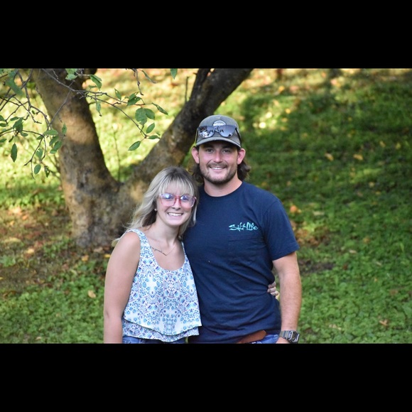 Profile Picture of Dana Roberts (@danalynn888) on Poshmark