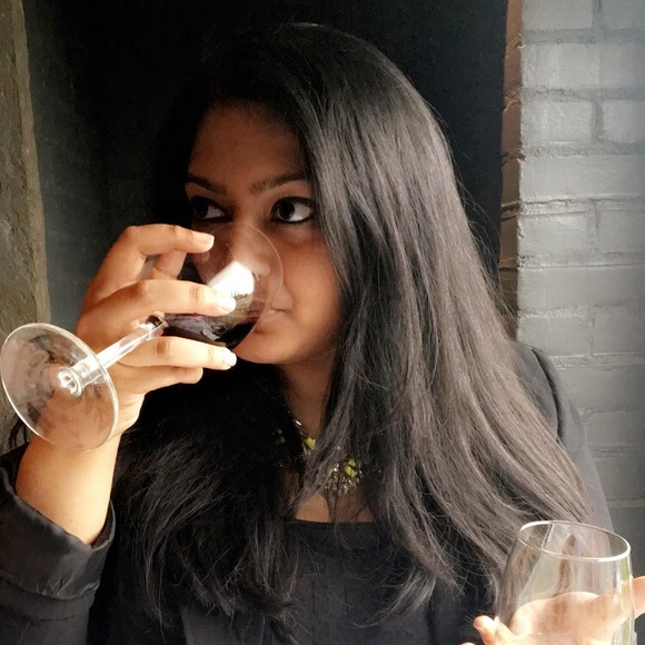 Profile Picture of Devki Patel (@dpatel826) on Poshmark