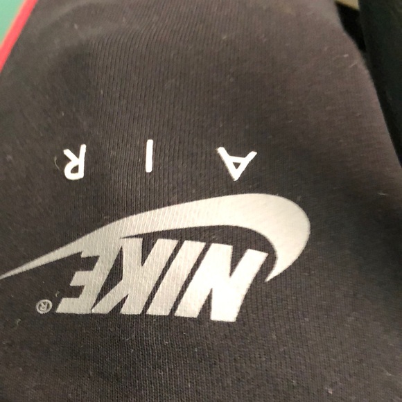 Profile Picture of Julian Mclaurin (@juju4423) on Poshmark