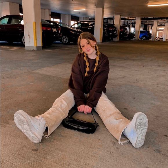 Profile Picture of Lena Watson (@lenajadewatson) on Poshmark